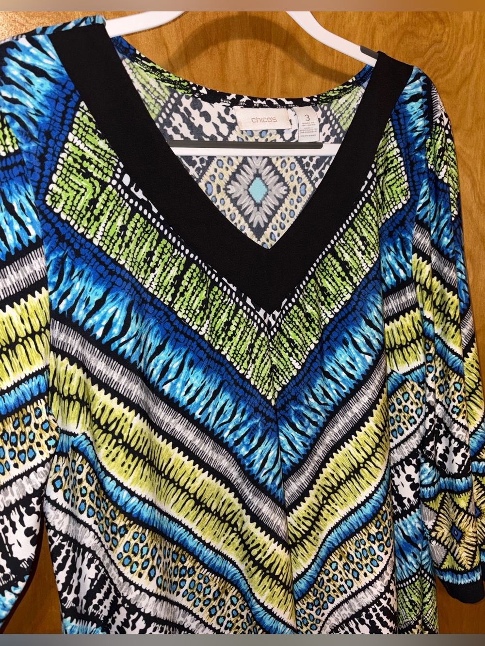 Chico’s green/blue printed jersey knit 3/4 sleeve v-neck dress Size 3 - Picture 5 of 7